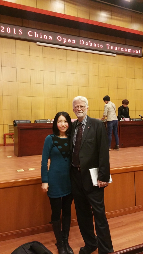 王欣老师与主办方IDEA_Director_Mr._Robert_Trapp合影
