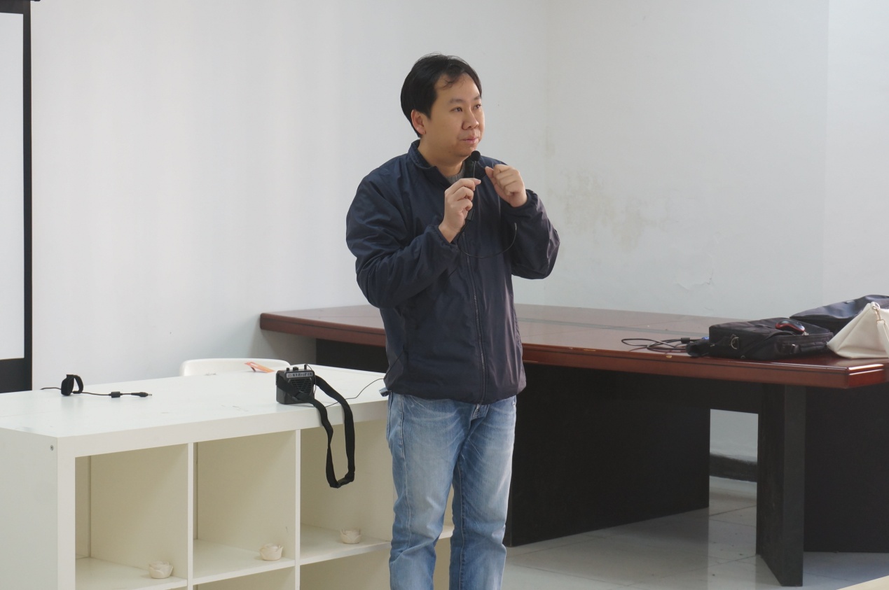 李森发表培训讲话